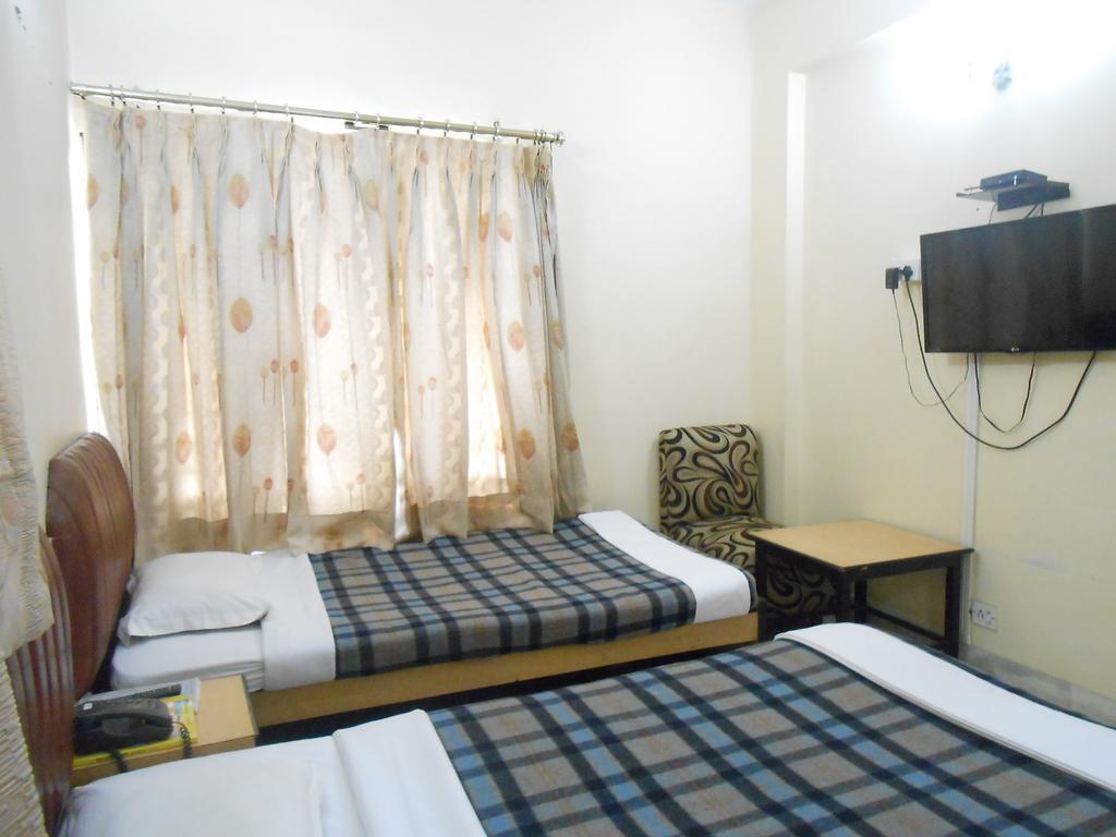Hotel Akash Deep Kolkata Exterior photo