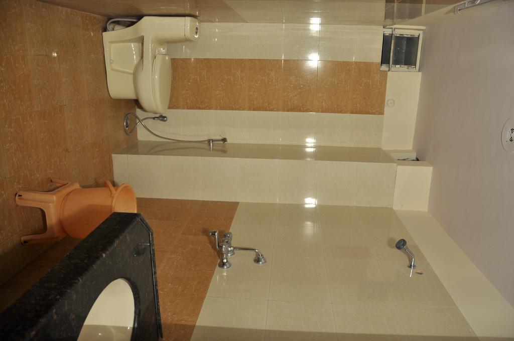 Hotel Akash Deep Kolkata Exterior photo
