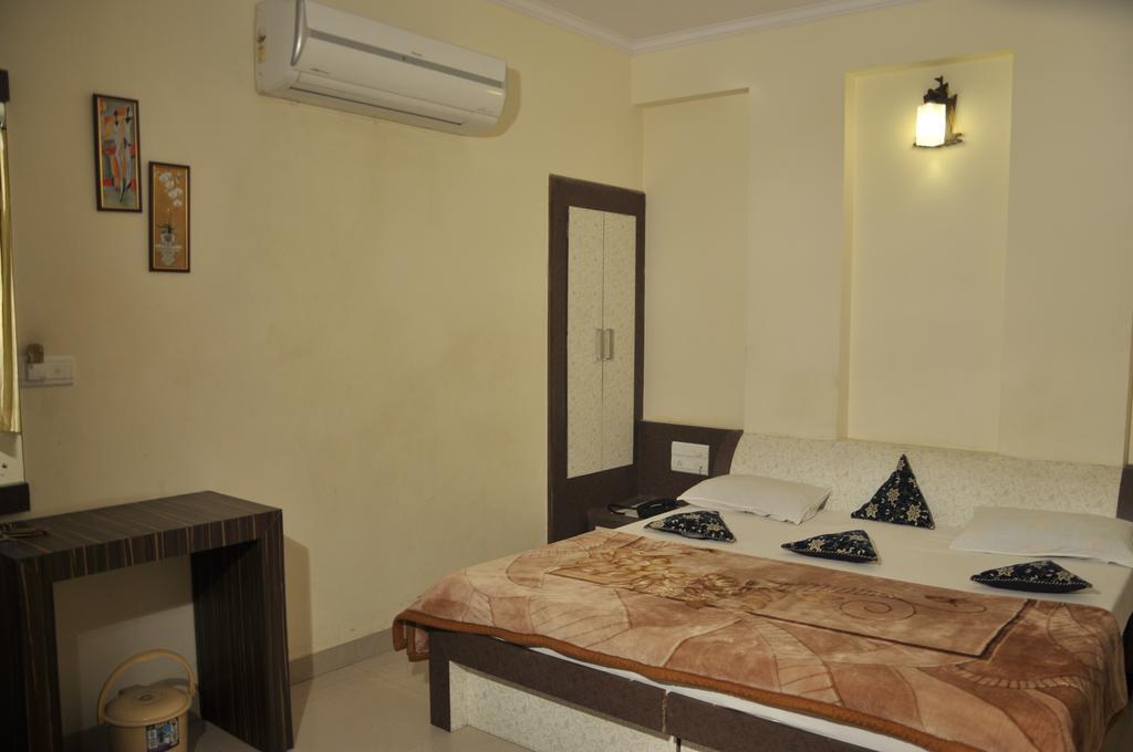Hotel Akash Deep Kolkata Exterior photo
